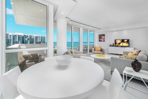 公寓客房, 4 間臥室 | 客廳