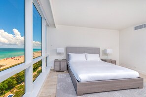 Condo, 3 Bedrooms - Lrmb - Eco-hotel #6 Northeaste Full Oceanfront & City View (Miami Beach)