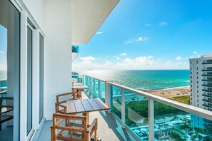 Condo, 3 Bedrooms | Balcony - Lrmb - Eco-hotel #9 Southeast Ocean & Pool View (Miami Beach)