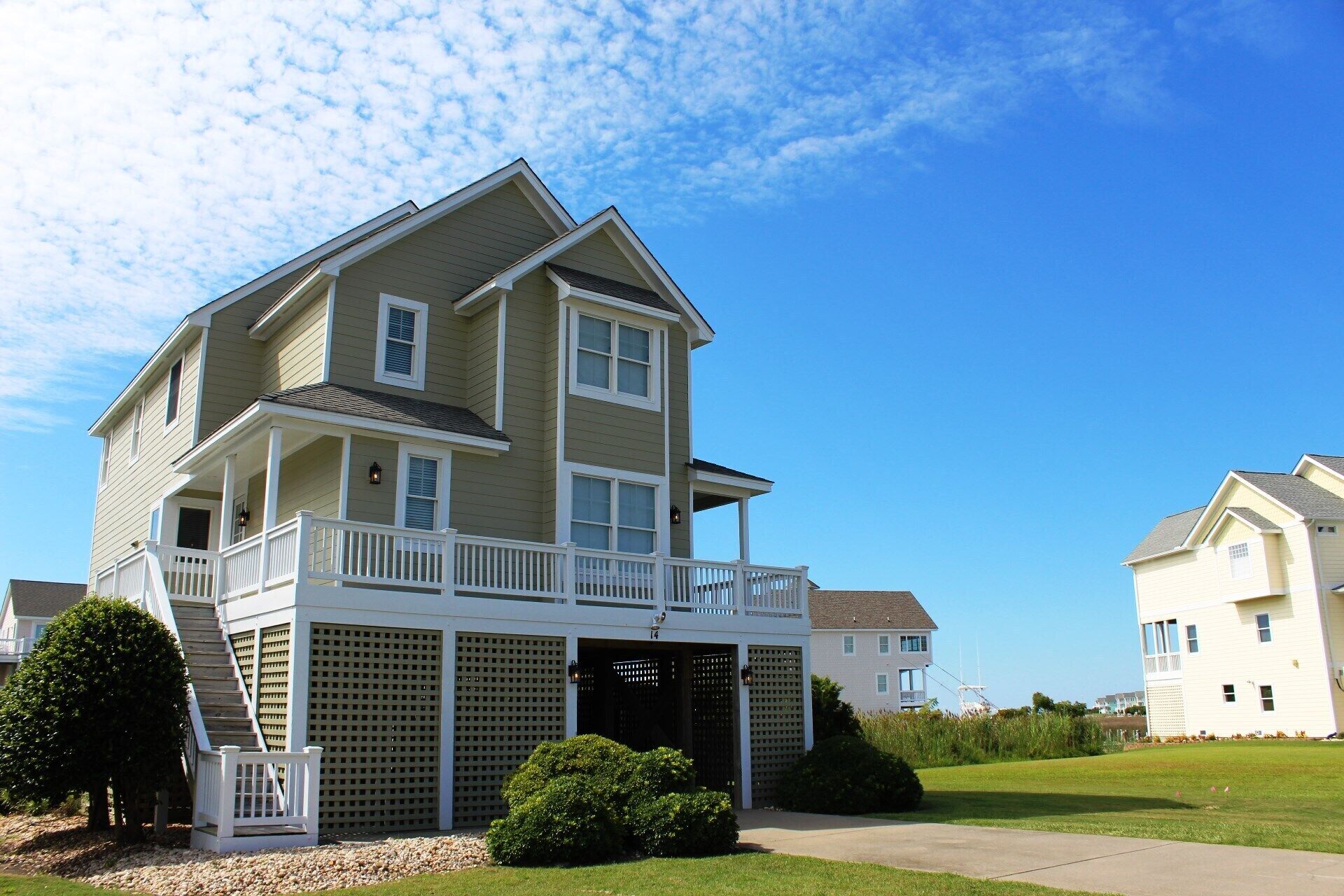 Rudder Village 14 - Gorgeous Canal-Front Home in Pirate's Cove