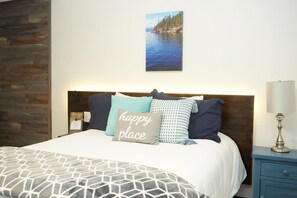 Blackout curtains, soundproofing, iron/ironing board, free WiFi - North Idaho Inn (Coeur d'Alene)