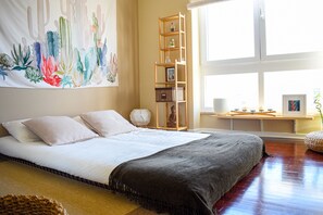 3 makuuhuonetta, työpöytä, silitysrauta/-lauta, ilmainen Wi-Fi