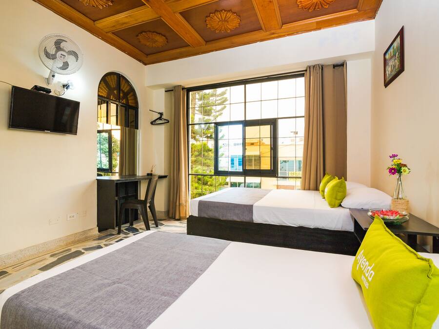 Chambre quadruple | Literie hypoallergénique, accès au Wi-Fi (inclus), literie fournie