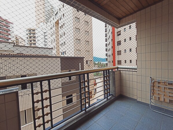 Property grounds - APARTMENT, TWO BEDROOMS, TWO ELEVATORS, TWO BATHROOMS, ONE PARKING SPACE, (Praia Grande)