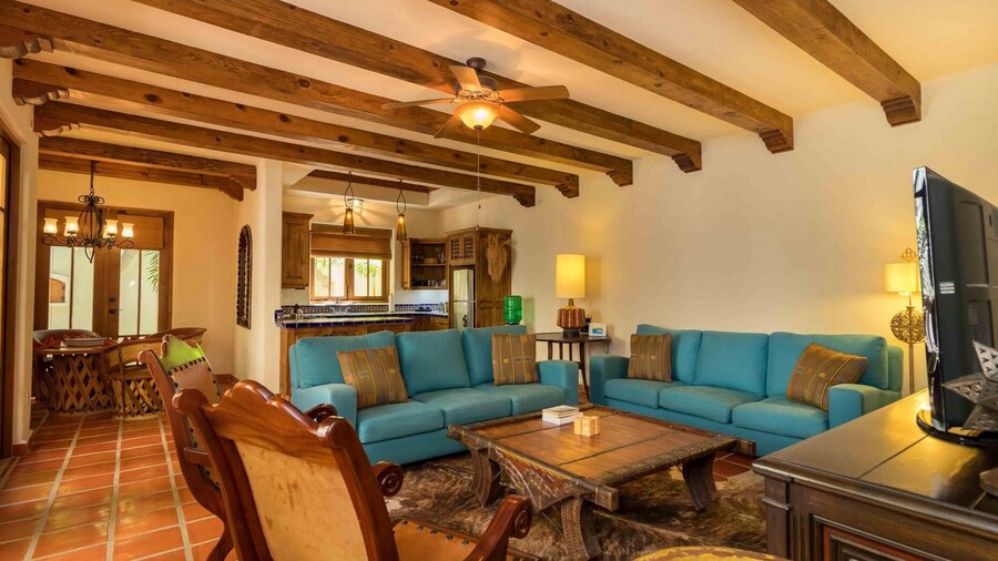 Casa De La Alegria 3BR by Casago