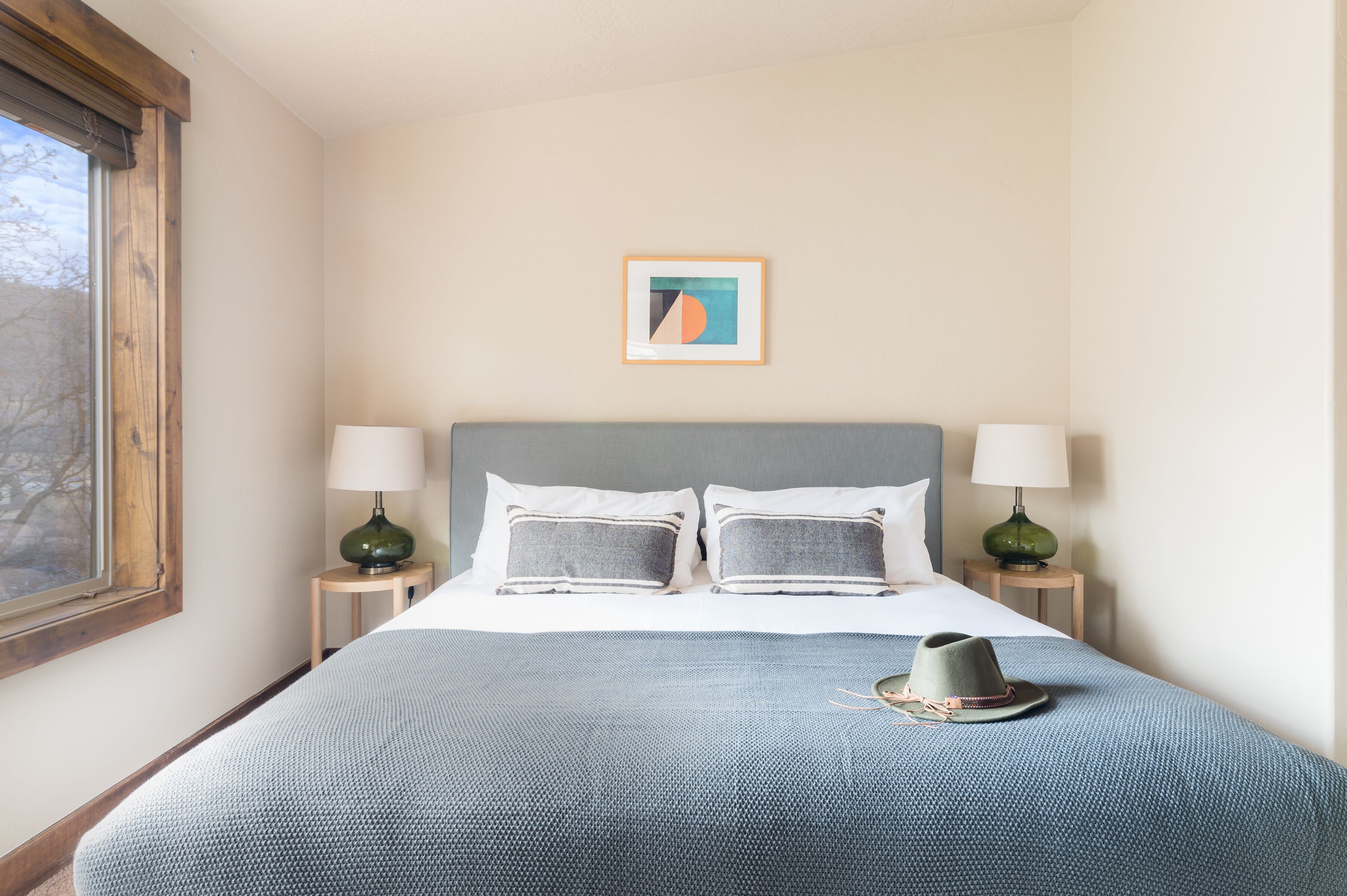 Parley by AvantStay | Gorgeous Rustic Cabin w/ Mtn Views & Hot Tub