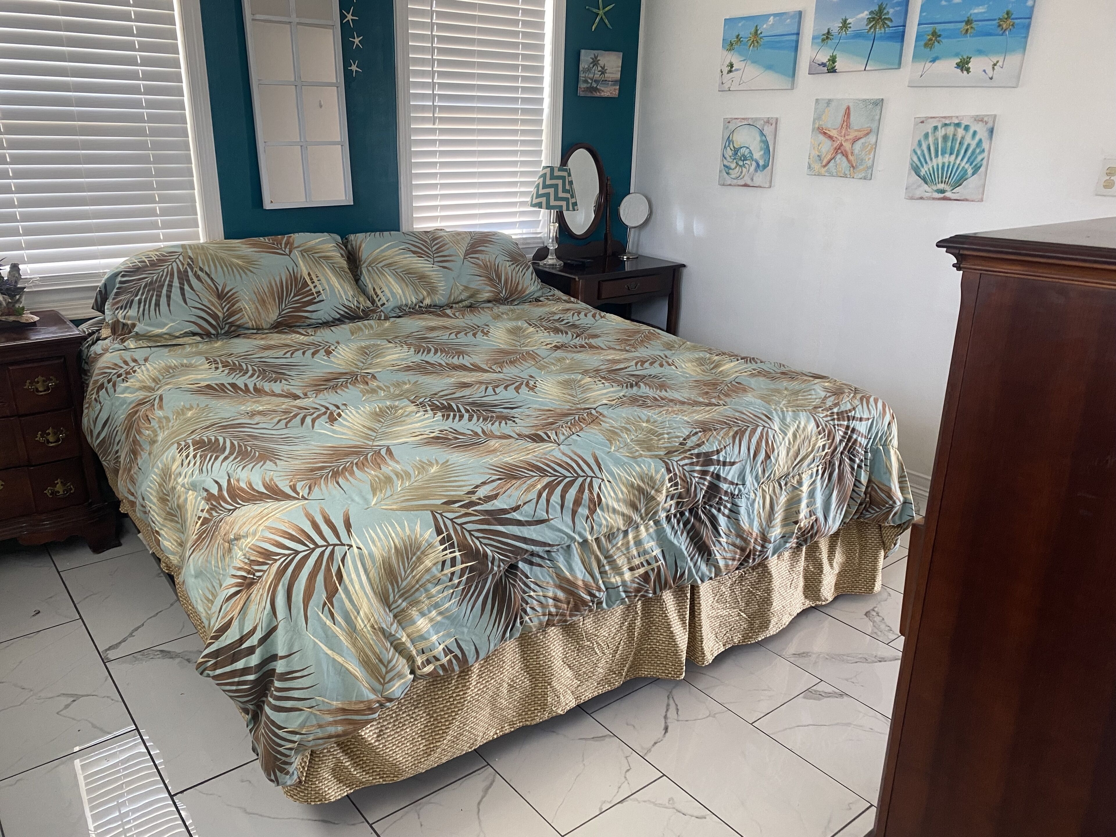 ISLAND COTTAGE 3 BEDROOM,1 BA  PET FREINDLY 