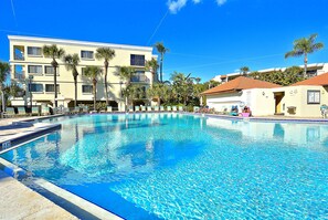 House, Multiple Beds (Land's End #403 building 3 - BEAUTIFU) | Pool
