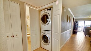 Laundry - Land's End #403 Building 3 - Beautiful Updates/awesome BAY View! (Treasure Island)