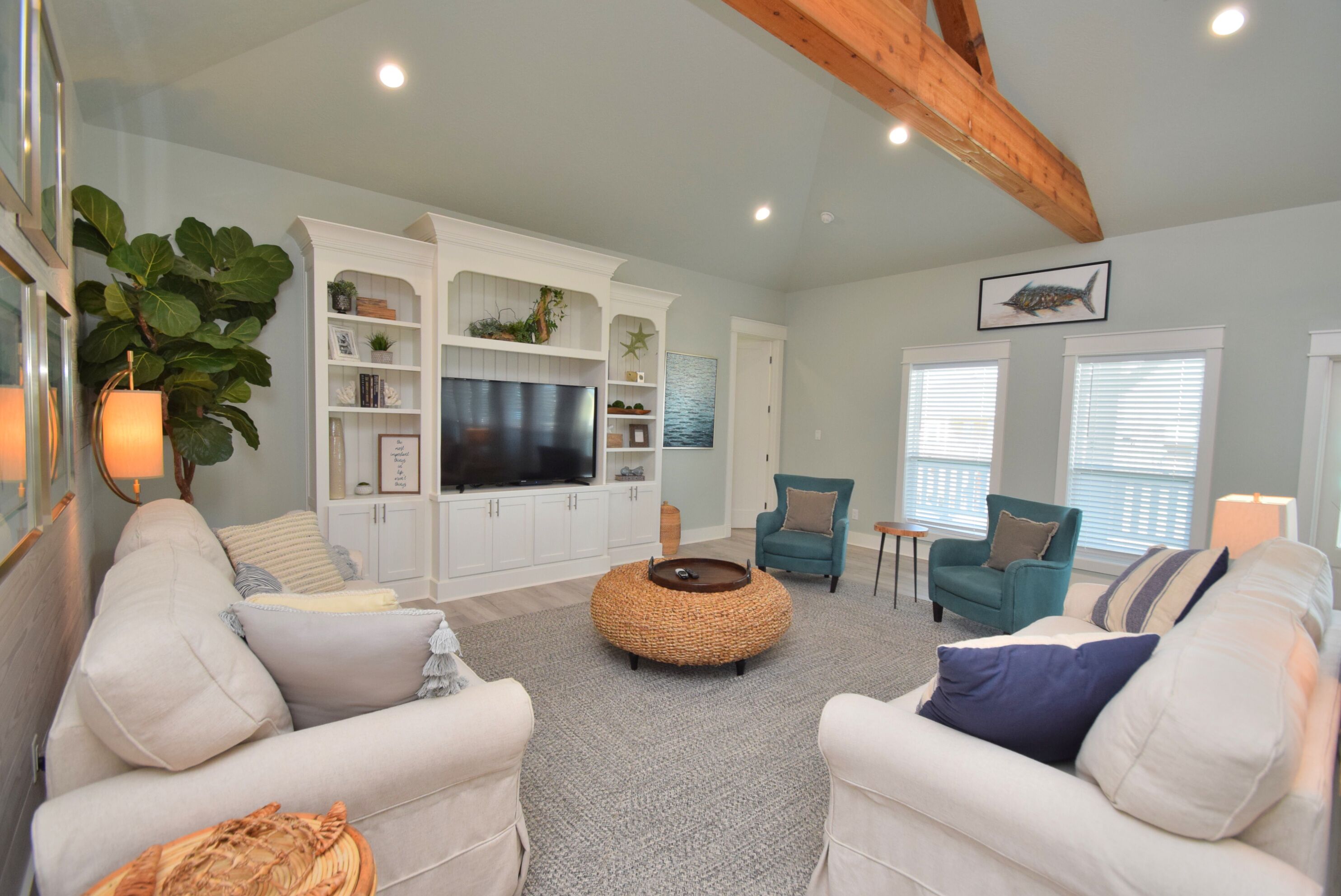 No Regrets ~ Luxury at the Beach ~ pool & spa ~ 6 bedrooms & 5 full bathrooms ~