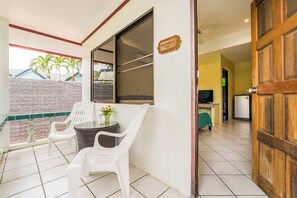 Terrace/patio - Baan Coconut (Choeng Thale)