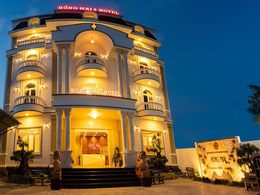 Front of property - evening/night