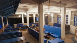 Unclassified image, 4 of 21, button - Surf Swell Hostel (Ahangama)