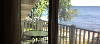 Holiday Lodge on Green Bay