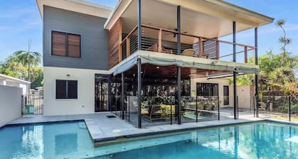 Bramston on the Beach A Private Poolside Oasis