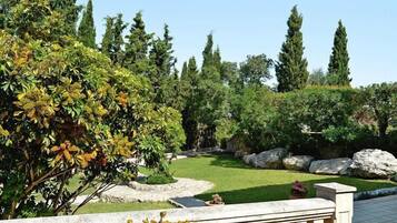 Jardines del alojamiento