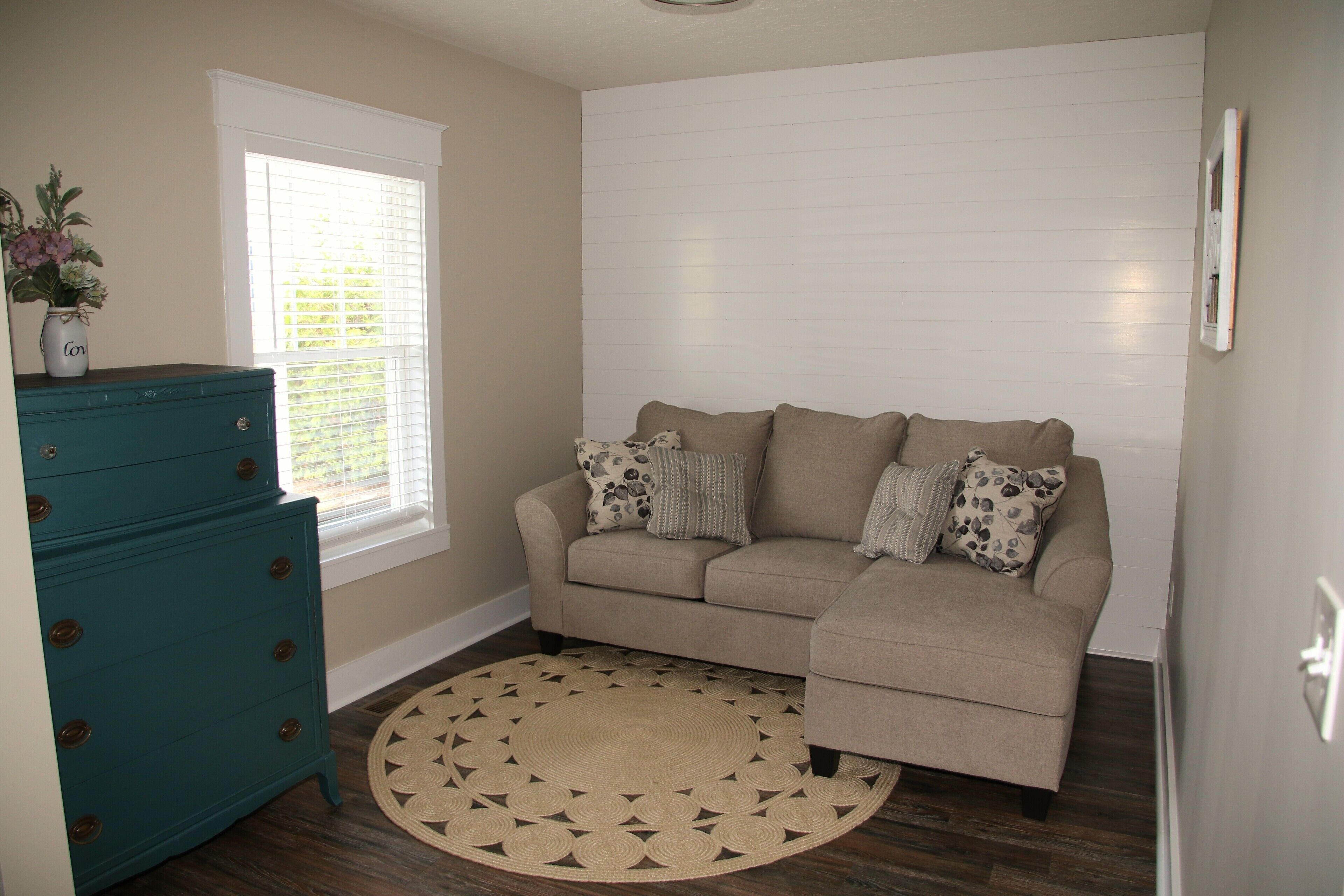 Gray's Landing- NEWLY Renovated / 1.8 miles to the ARK!