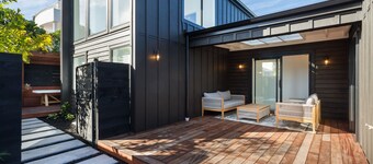 Paradise Beach Barn One Luxury Accommodation Papamoa