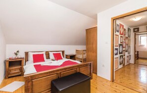 3 chambres, lit parapluie, Wi-Fi gratuit, draps fournis