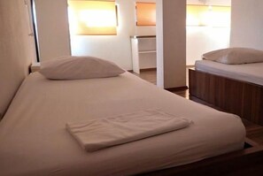 2 chambres, fer et planche Ă repasser, Internet gratuit