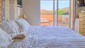 3 bedrooms, travel cot, free WiFi