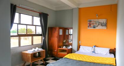 Mia Mia hostel - Park view and Free breakfast