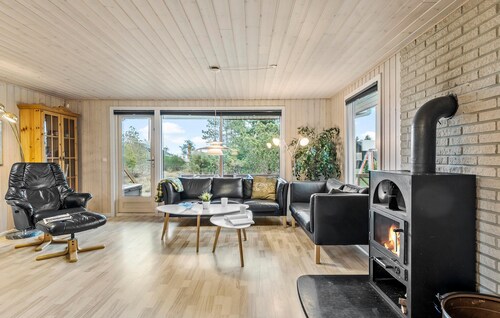4 bedroom awesome home in Hadsund