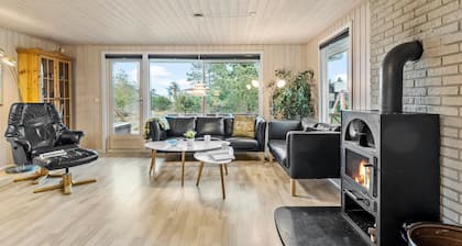 4 bedroom awesome home in Hadsund