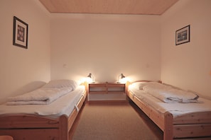 10 chambres, lit de bébé portatif, accès au Wi-Fi (inclus)