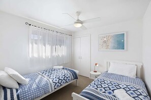 2 bedrooms, iron/ironing board, Internet, bed sheets