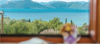4 bedroom gorgeous home in Banici