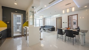 Superior Apartment, 4 Bedrooms | Private kitchen | Coffee/tea maker, fridge, microwave, oven - Vinhomes Luxury - Kelvin's Home (Ho Chi Minh City)