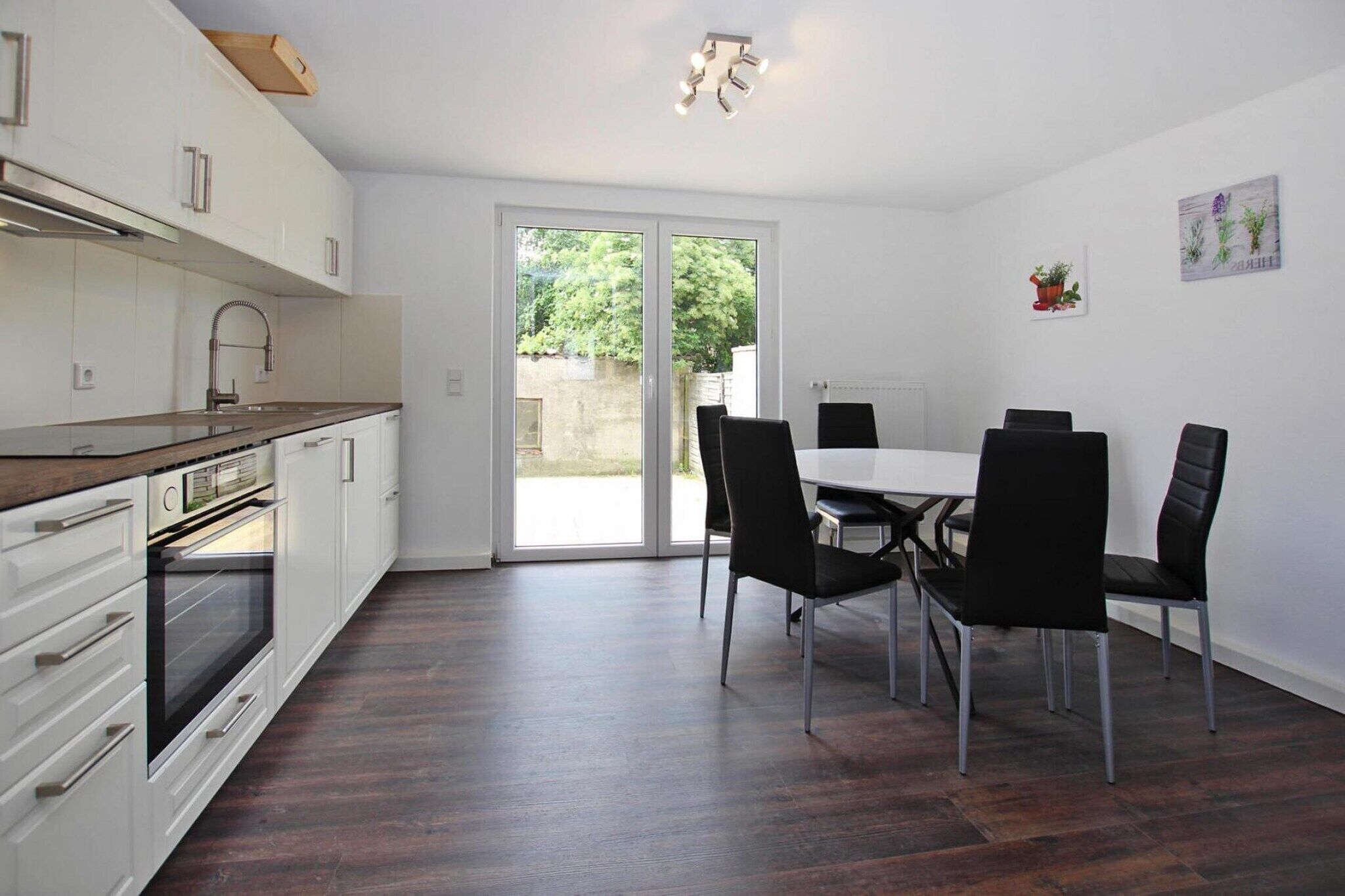 Kühlschrank, Ofen, Herdplatte, Geschirrspüler