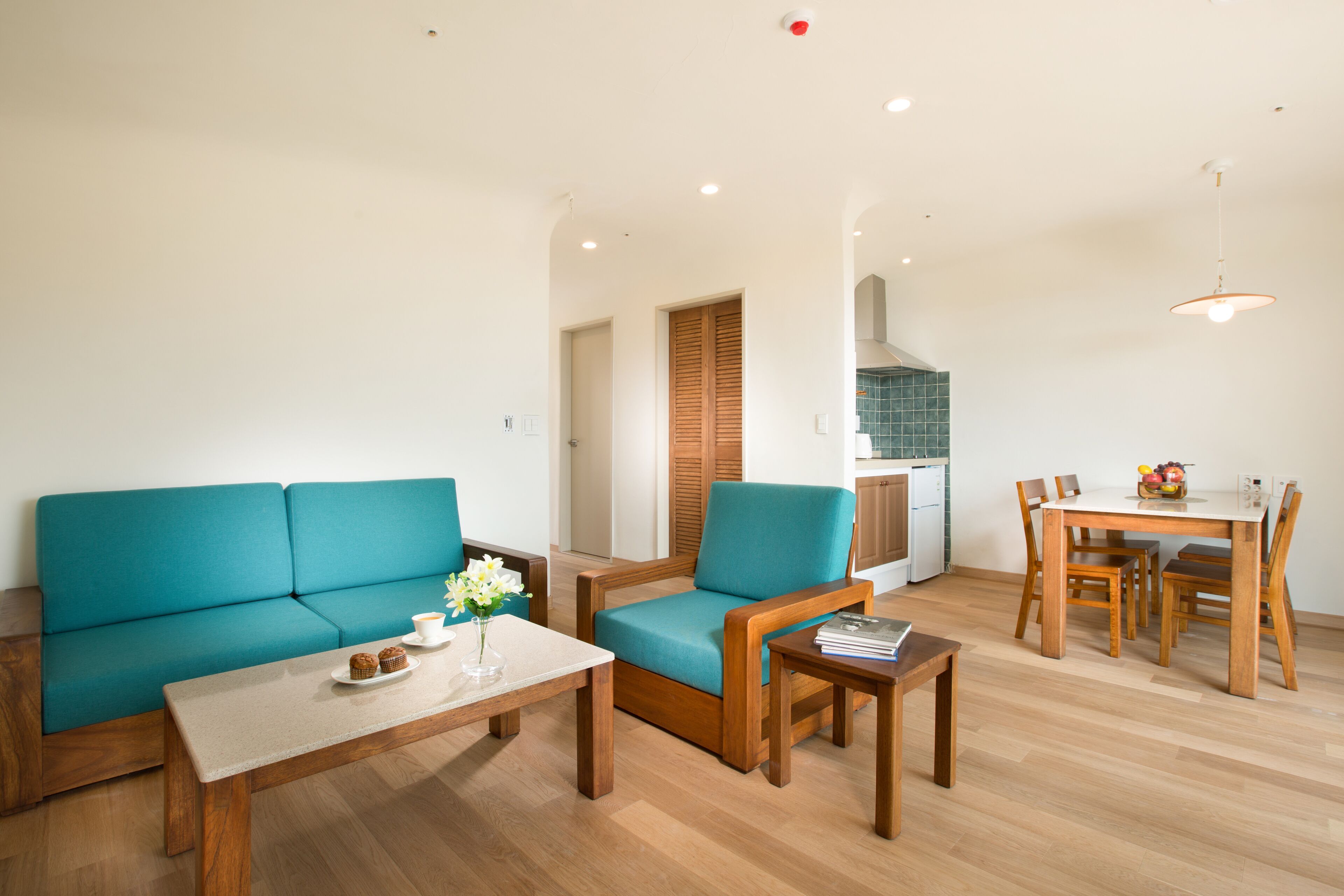 로맨틱 룸 | 거실 공간 | 평면 TV