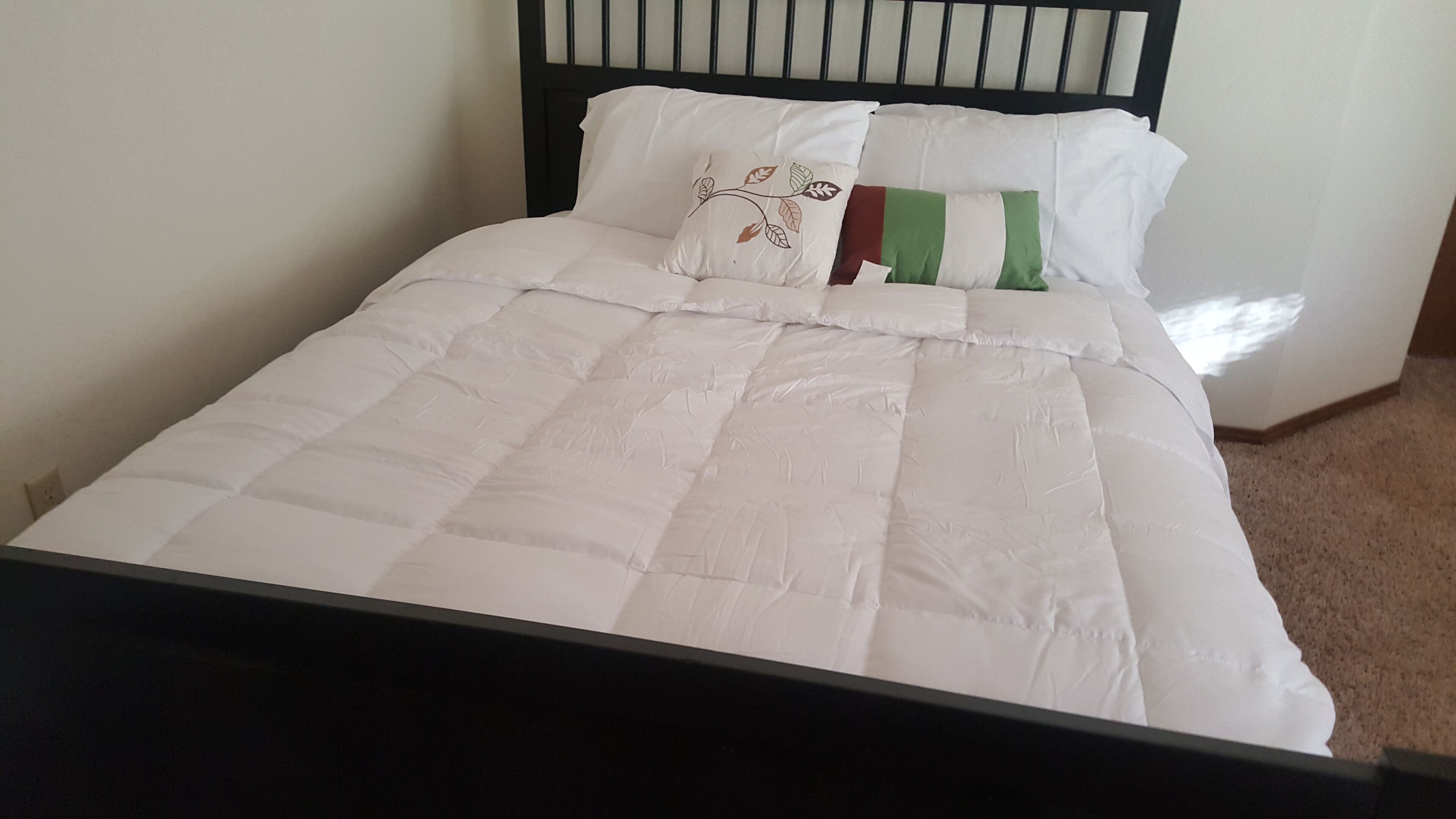  "The Clouds River Villa " - Water front  paradise  7 miles from Sequoias Gate