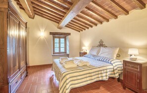 4 slaapkamers, reisbedje, gratis wifi