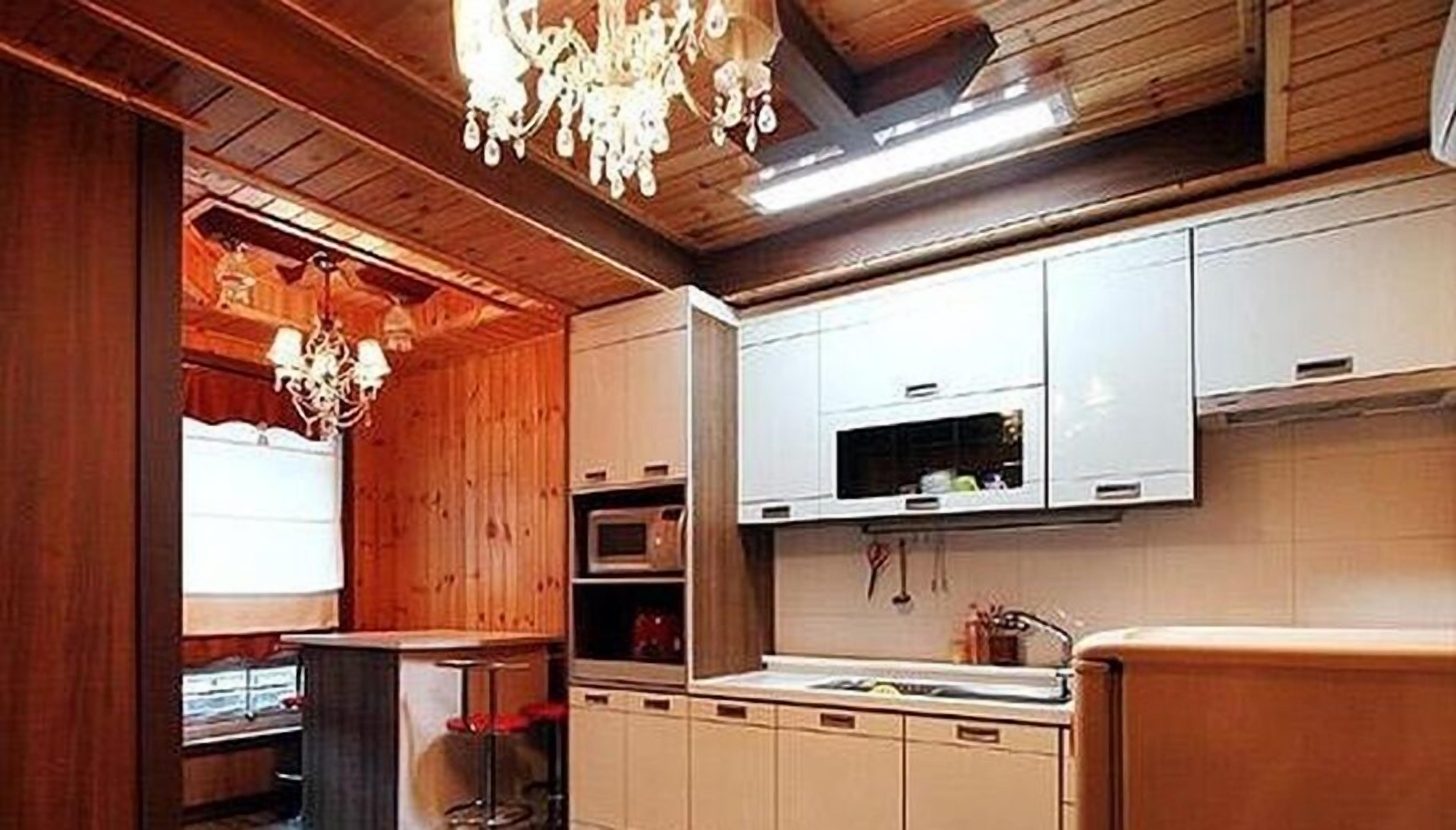 Zimmer (102 103) | Eigene Kochnische | Kühlschrank, Mikrowelle, Herdplatte, Wasserkocher