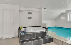 Indoor pool - Amazing home in Fanø with sauna (Fanø)