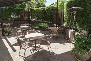 Terrace/patio - Melbourne Kew Central Apartment Hotel (Kew)