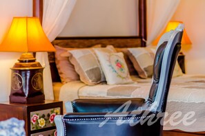 3 bedrooms, in-room safe, WiFi, bed sheets