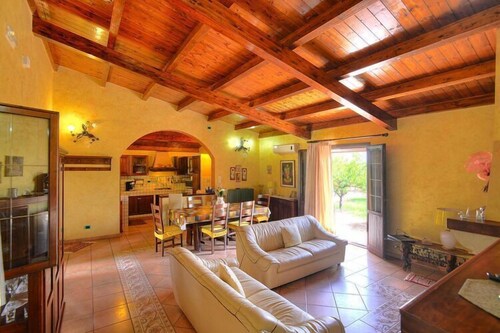 Villa in Sicily with Private Pool & Garden