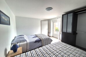 2 Schlafzimmer, Reisekinderbett, kostenloses WLAN