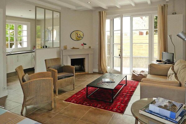 Téléviseur connecté, foyer