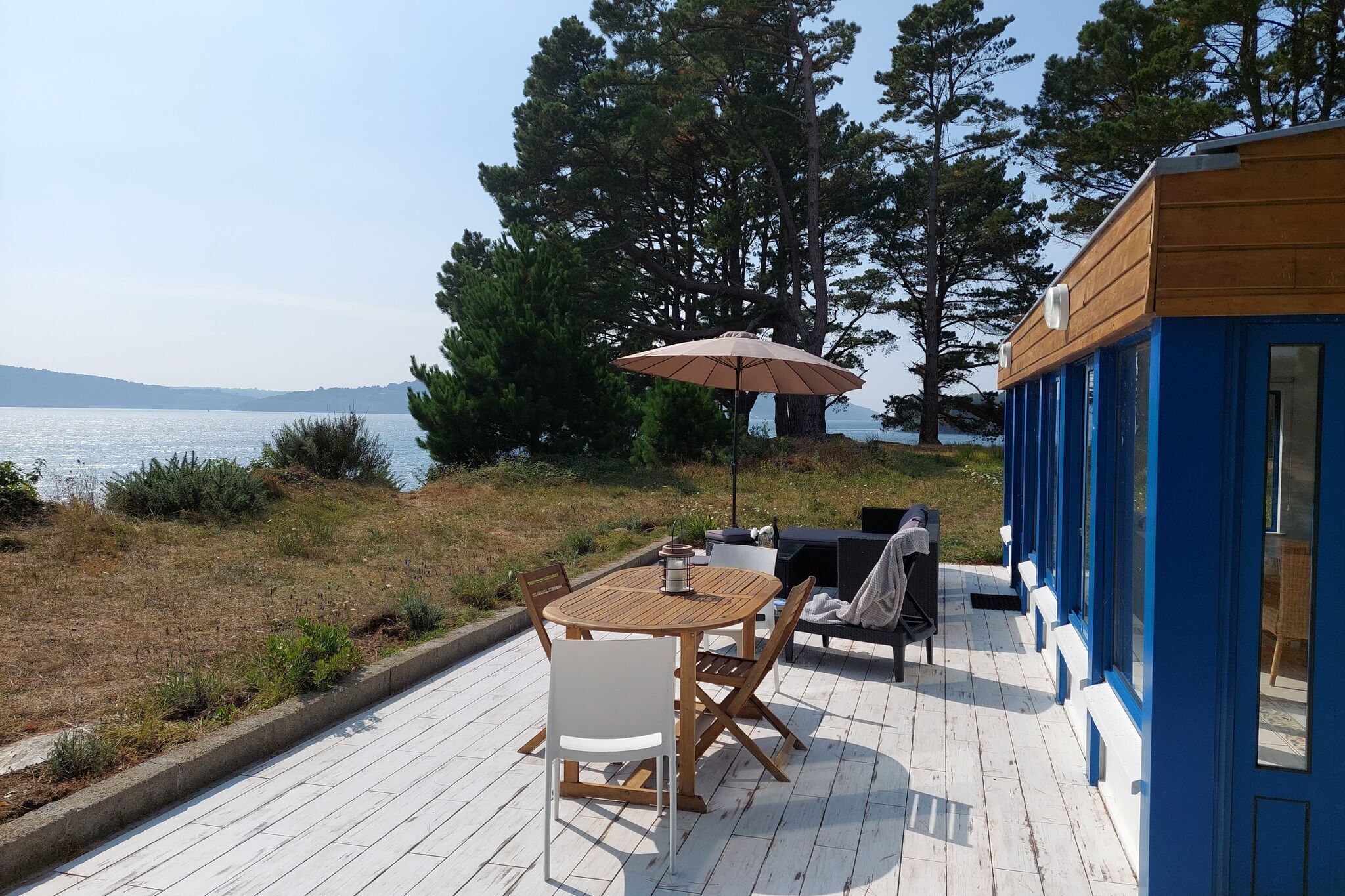 Holiday home in a secluded location surrounded by the sea, Hanvec