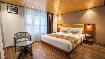 Deluxe Double Room | Premium bedding, desk, laptop workspace, blackout drapes