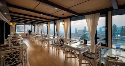 Yashshree Mall Road Darjeeling