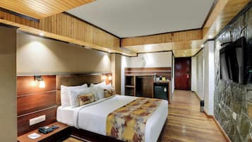 Deluxe Double Room | Premium bedding, desk, laptop workspace, blackout curtains