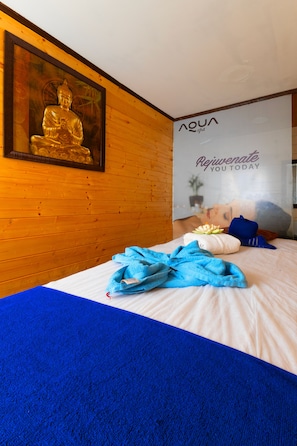 Aromatherapy, deep-tissue massages, Swedish massages, 1 treatment room
