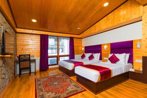 Ropa de cama de alta calidad, escritorio y cortinas blackout