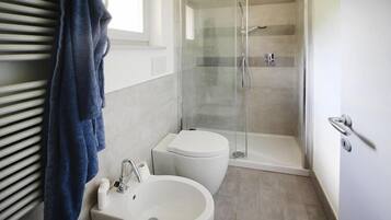 Dusche, Bidet